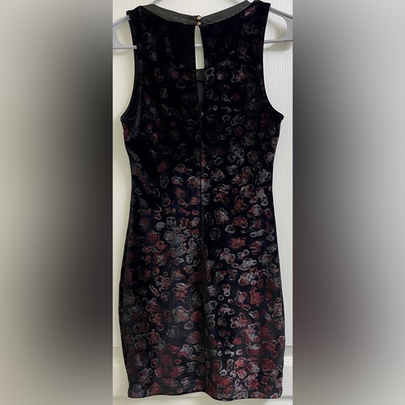 ASTR the Label Mock Neck Bodycon Mini Dress Velvety Metallic Animal Print - Picture 6 of 8